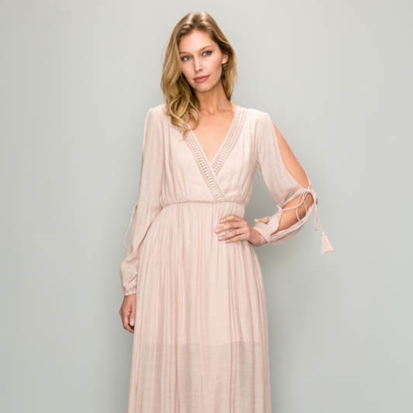 Long Sleeve Aakaa Maxi Dress NWT - Picture 2 of 6